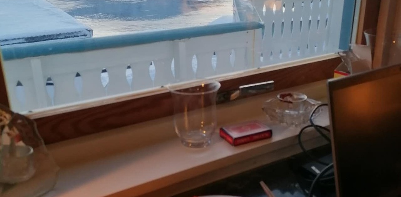 Spise mat mot sjø, bro, fjord hver dag hvis du vil