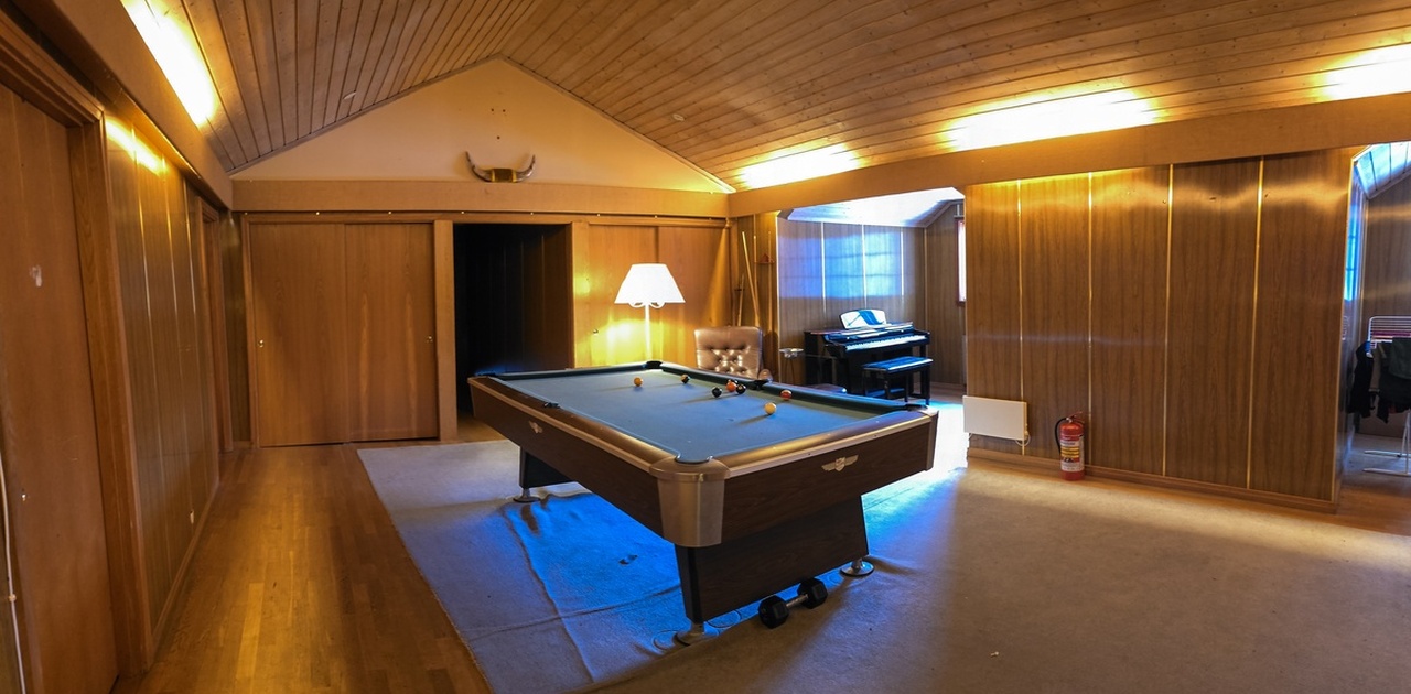 BILLIARD TIL FRI BRUK