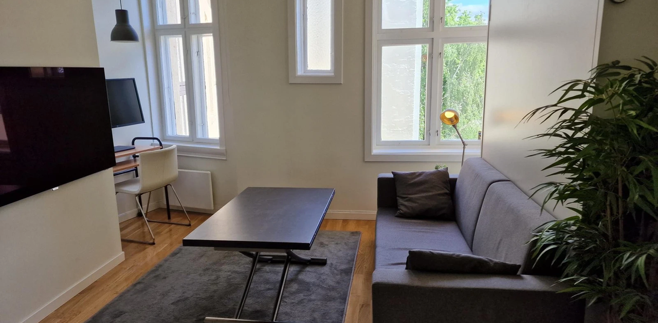 Koselig hybel vendt mot rolig og stille bakgård