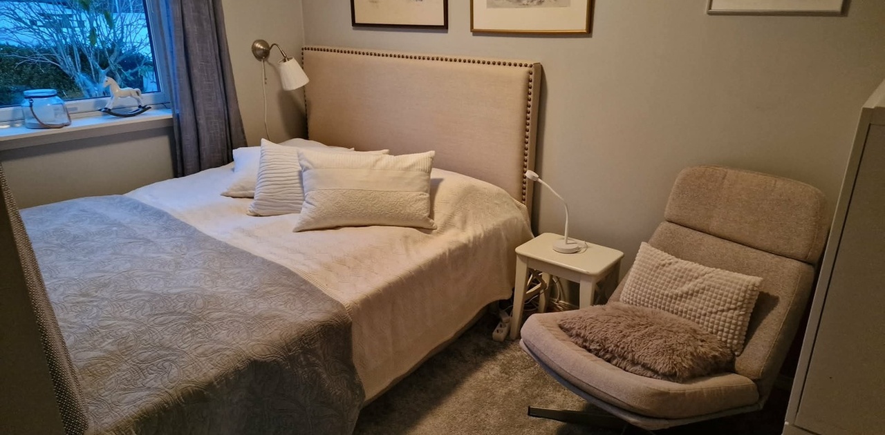 Rom til leie - seng 160x200 cm