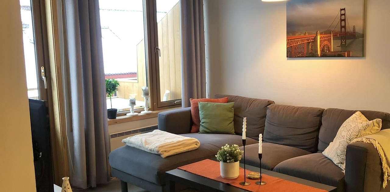 Stue med utgang til balkong