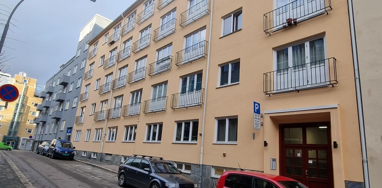 Gården sett fra gaten