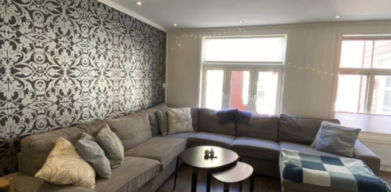 Stor sofa hvor alle får plass i!