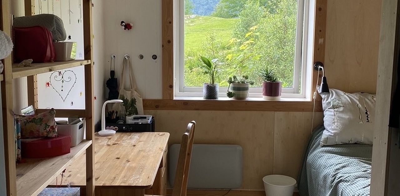 Rom 1 ligger i 2.etasje