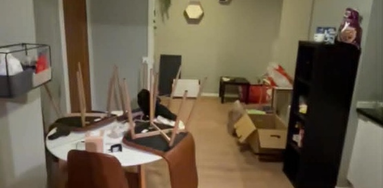 ny spisestue rett etter oppussing (rot fra å flytte tilbake, sorry)