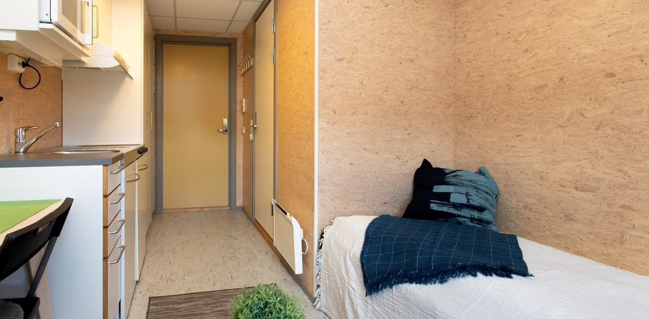 Bilde fra SIT sin side. Hybelen har en større seng enn den på bildet