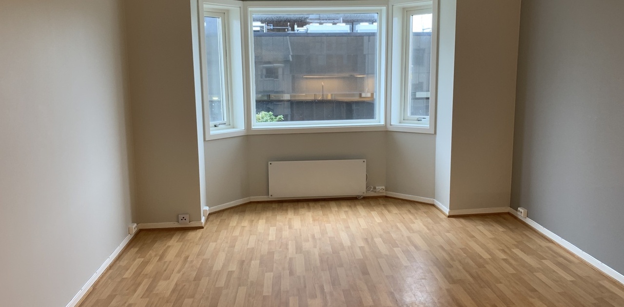 Koselig karnapp skaper litt ekstra liv i stuerommet