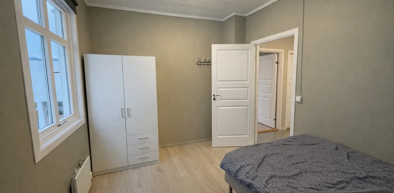 Ledig rom nr1 (møbler følger med)