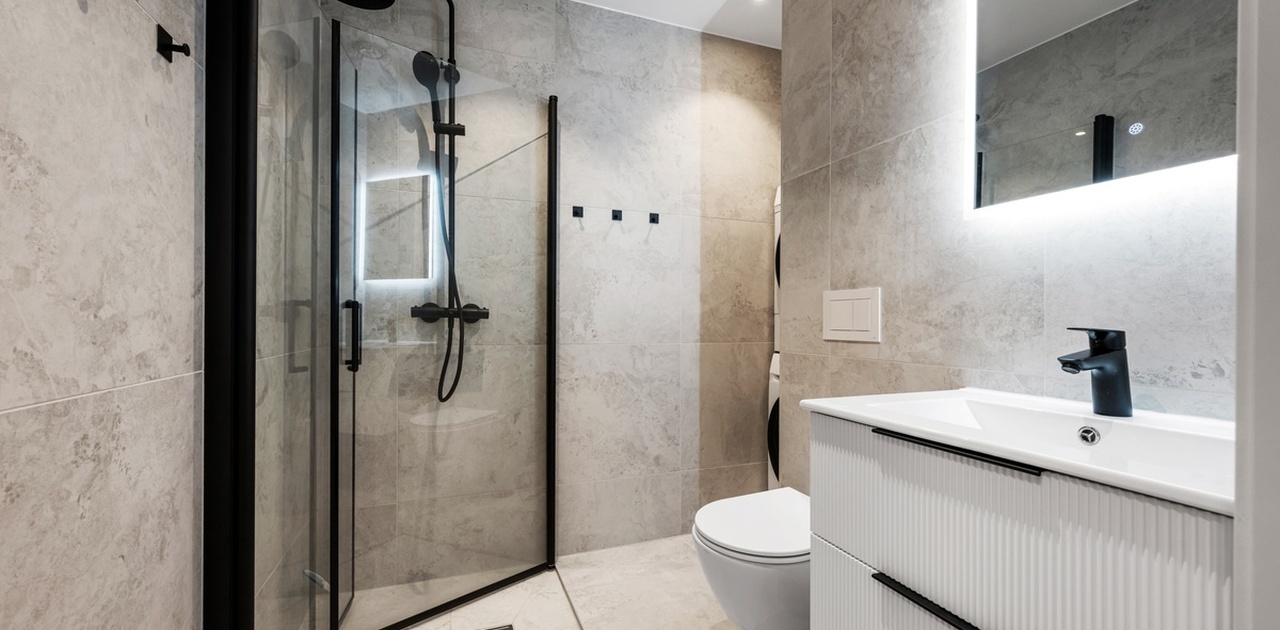 Helfliset bad av høy standard