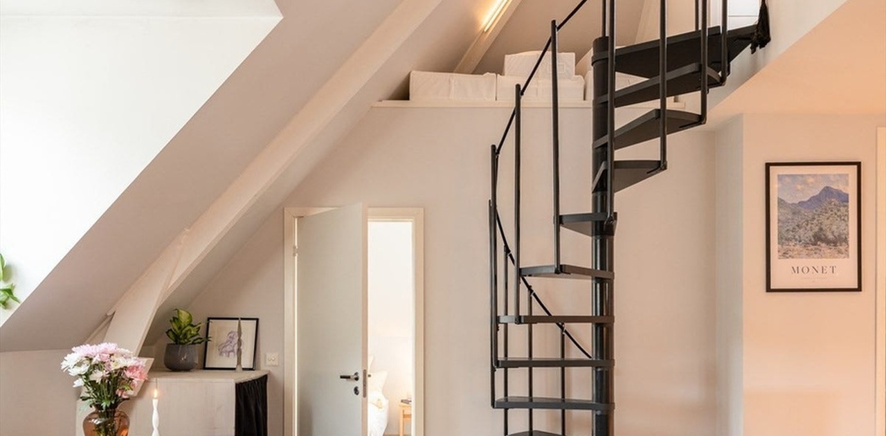 Trapp til hemsetasje