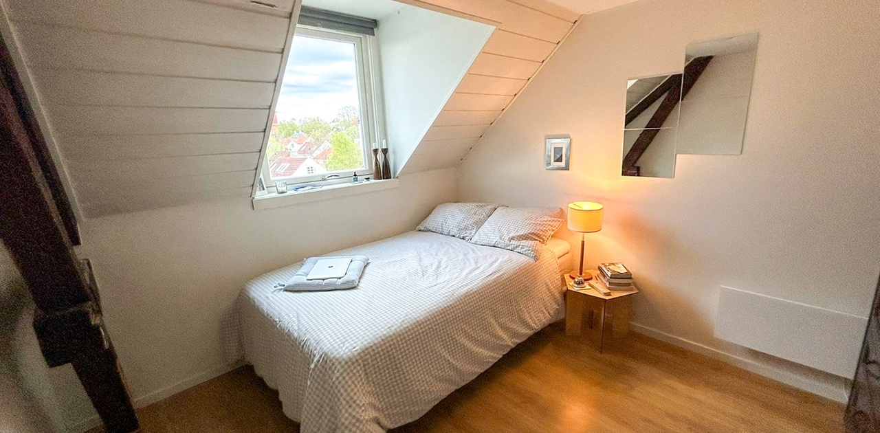 Available room