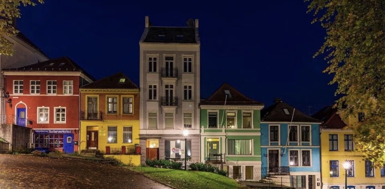 Er det blå huset, de to nederste etasjene