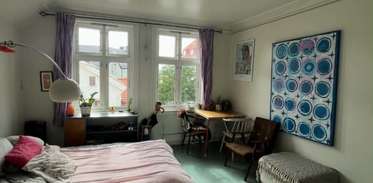 Stue. anvendt som soverom av nåværende leietaker