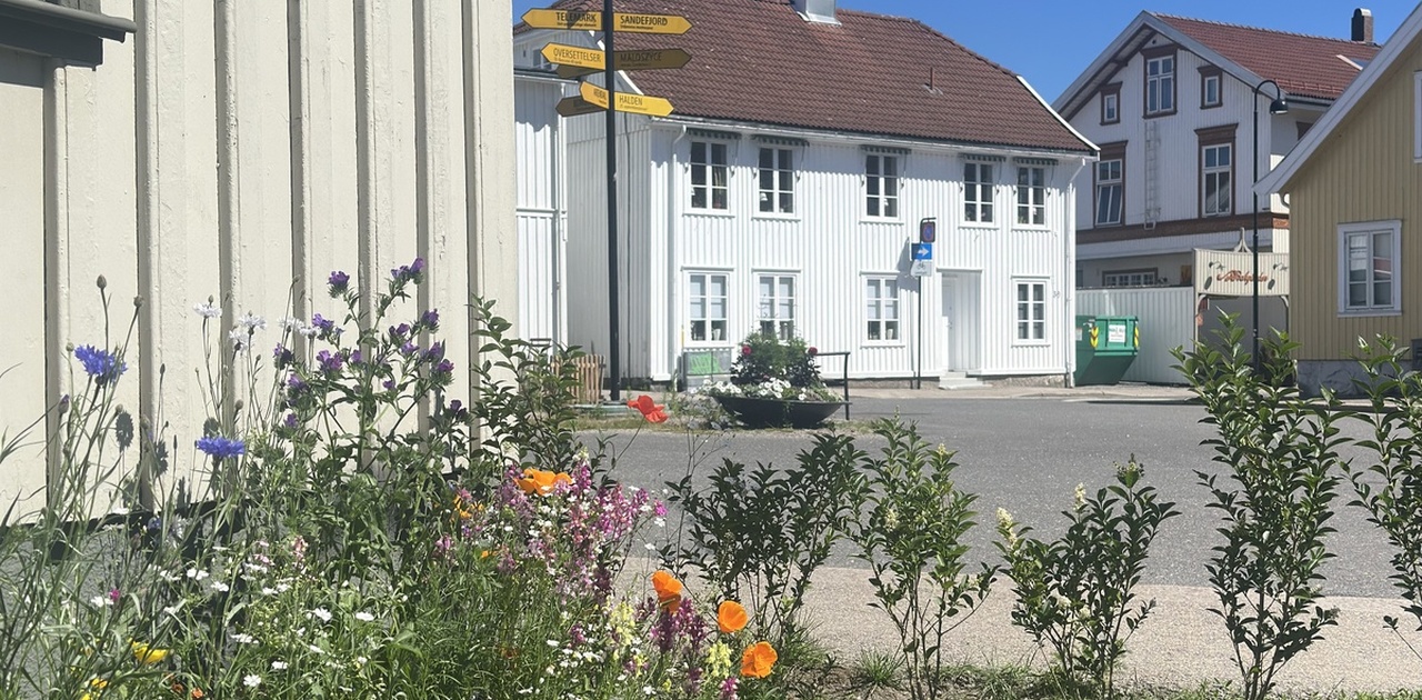 Bilde tatt over Dag Solstads plass