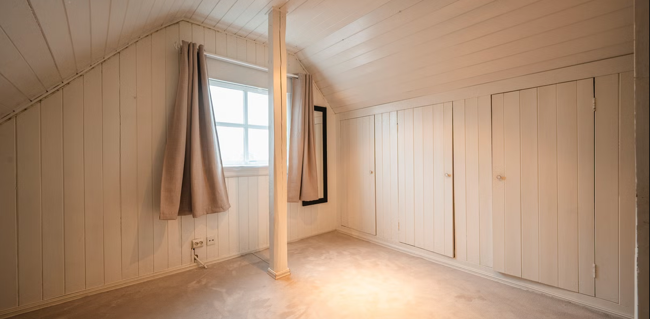 Delikat og fint soverom med nytt vegg til vegg teppe