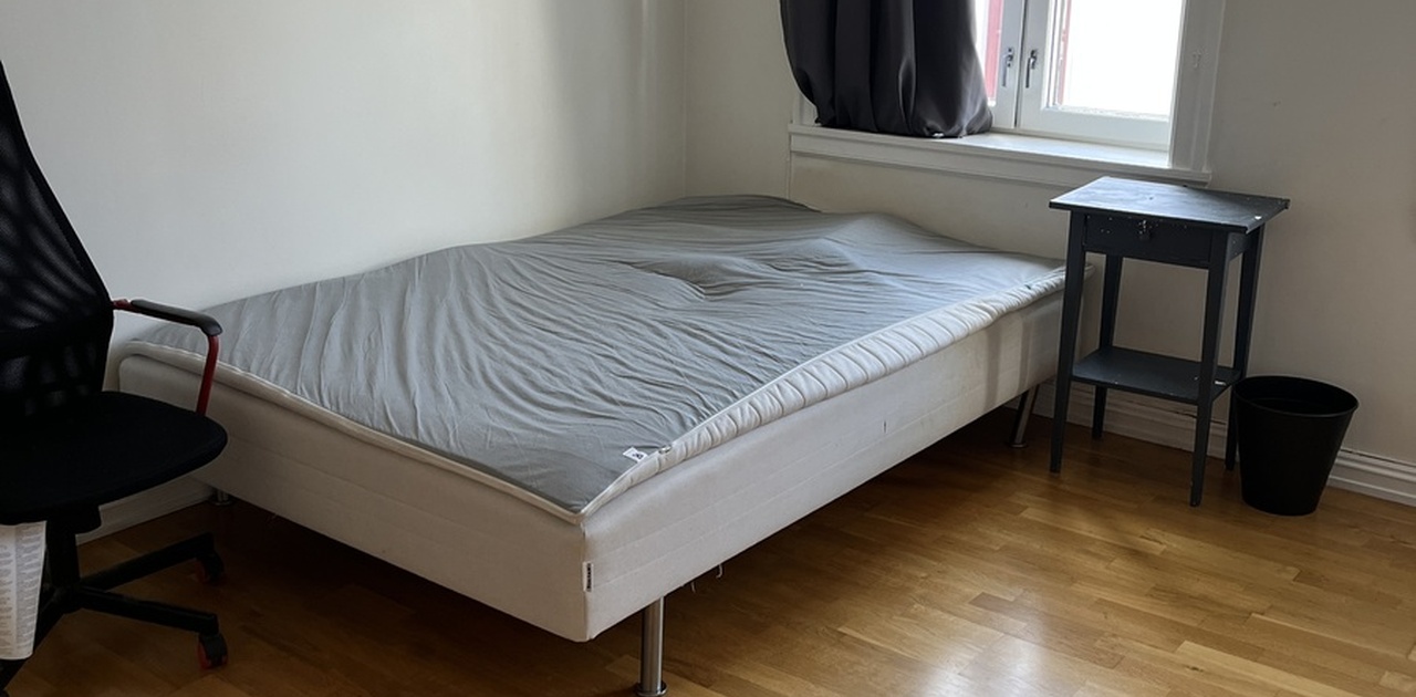 Soverom kommer delvis møblert