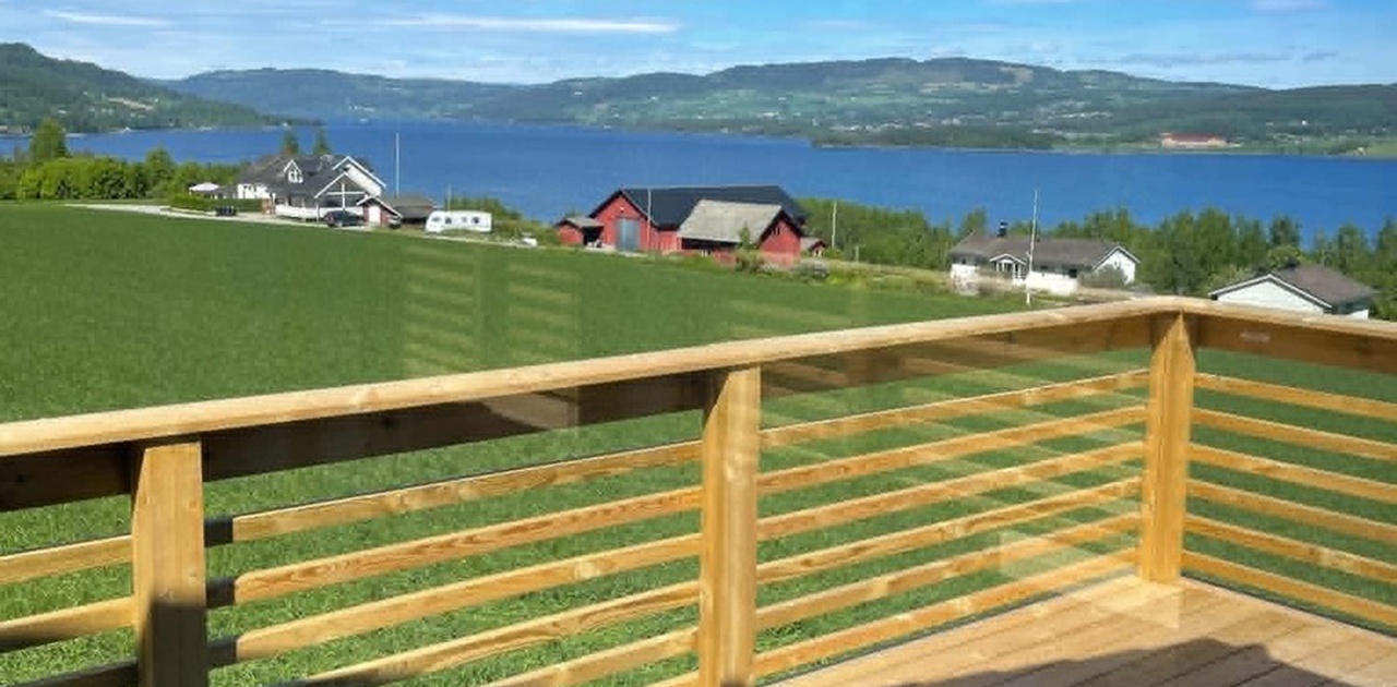 Fantastisk utsikt over Mjøsa