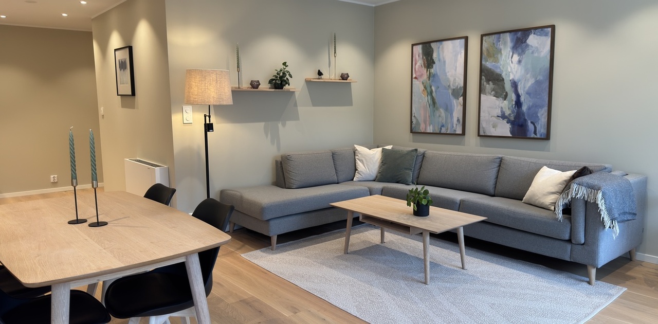 Lys og åpen stue