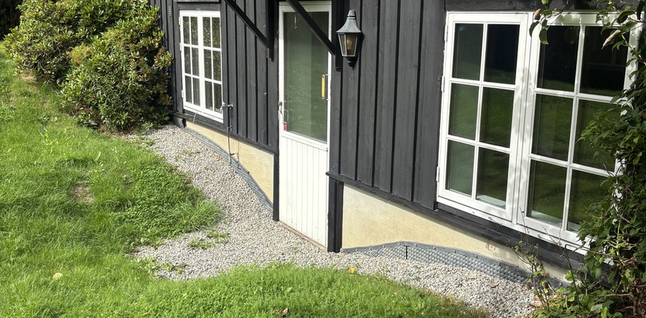 Utgang fra stue til hage