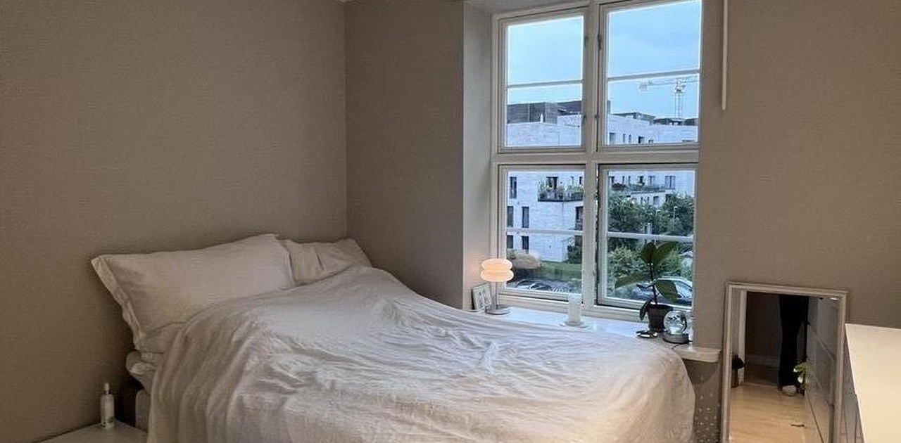 Soverommet som leies ut. God plass til dobbeltseng og kommoder
