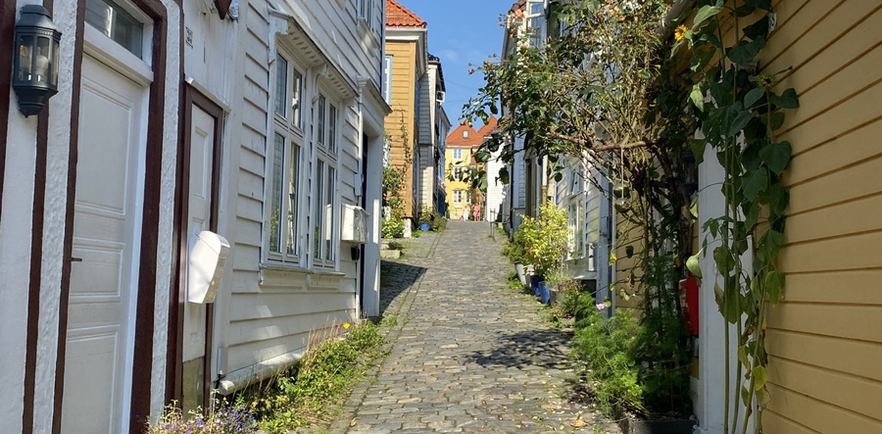 Leiligheten ligger i sjarmerende Knøsesmauet