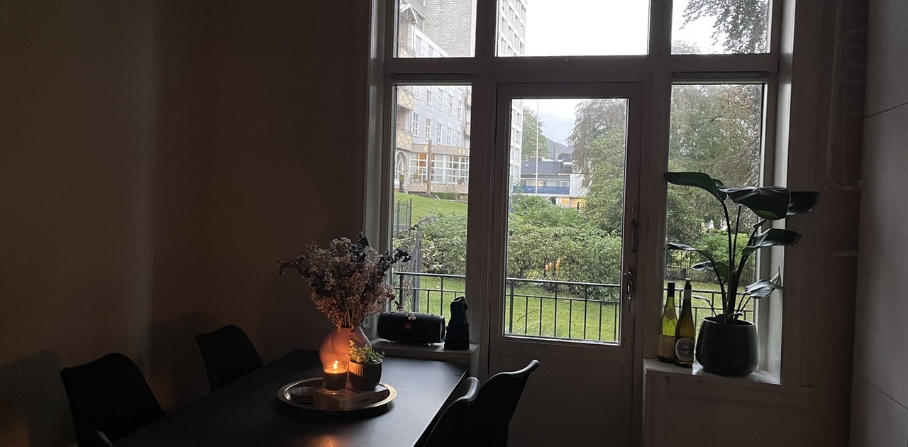 Spiseområde og balkong