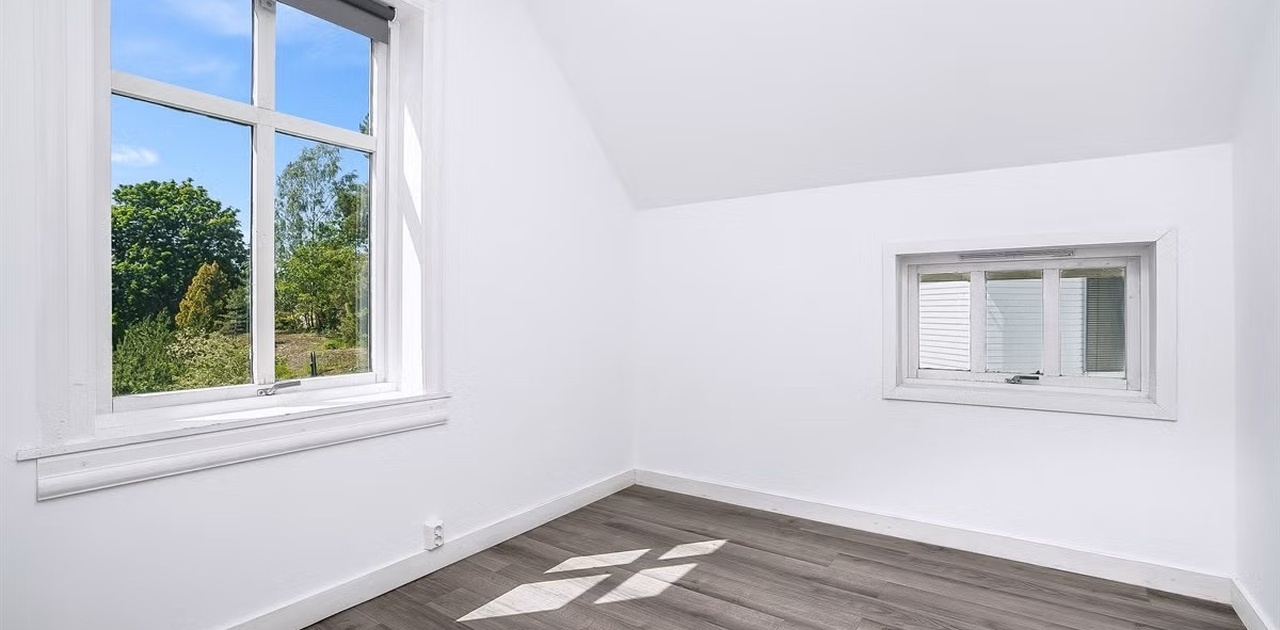 Liten hybel (7,5 m²) - eventuelt soverom