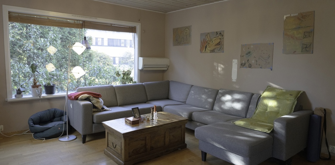 Living room 1/6