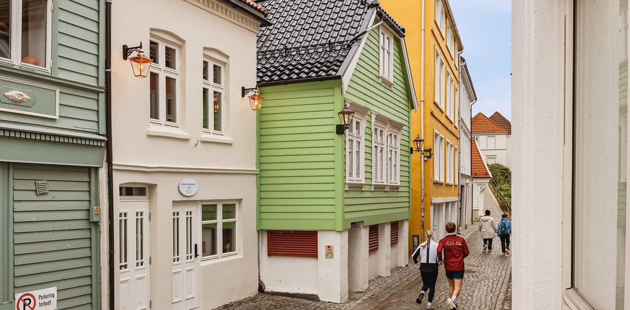 Flott og tiltalende eiendom med sentral beliggenhet.
